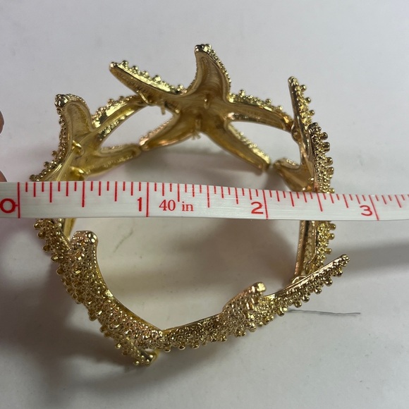 Starfish Gold Tone Bracelet Textured Stretch Wide Chunky Unique Statement Piece - Picture 3 of 5